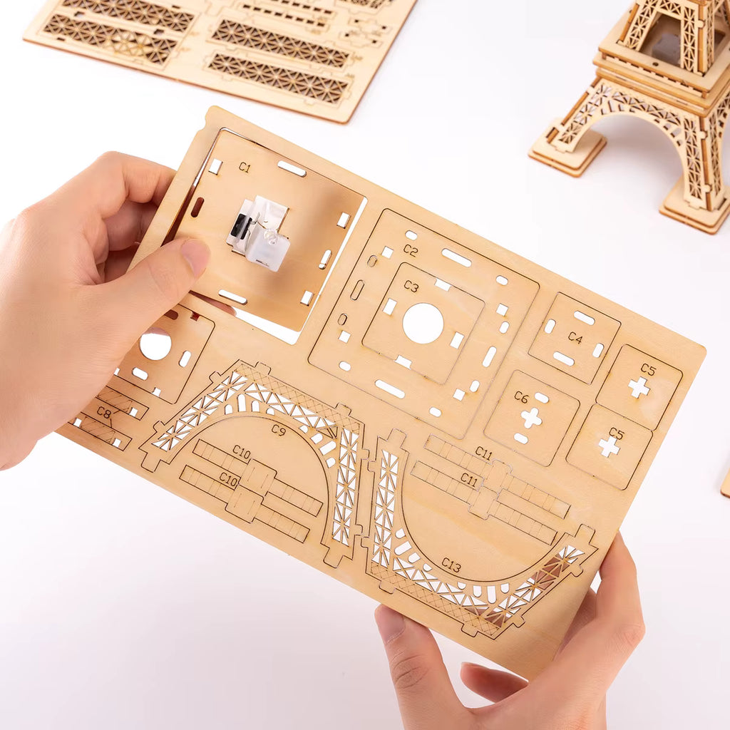 Petite Tour Eiffel - puzzle 3d en bois