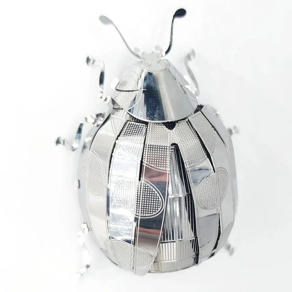 Puzzle 3d Coccinelle : Une Maquette Métallique Élégante et Originale