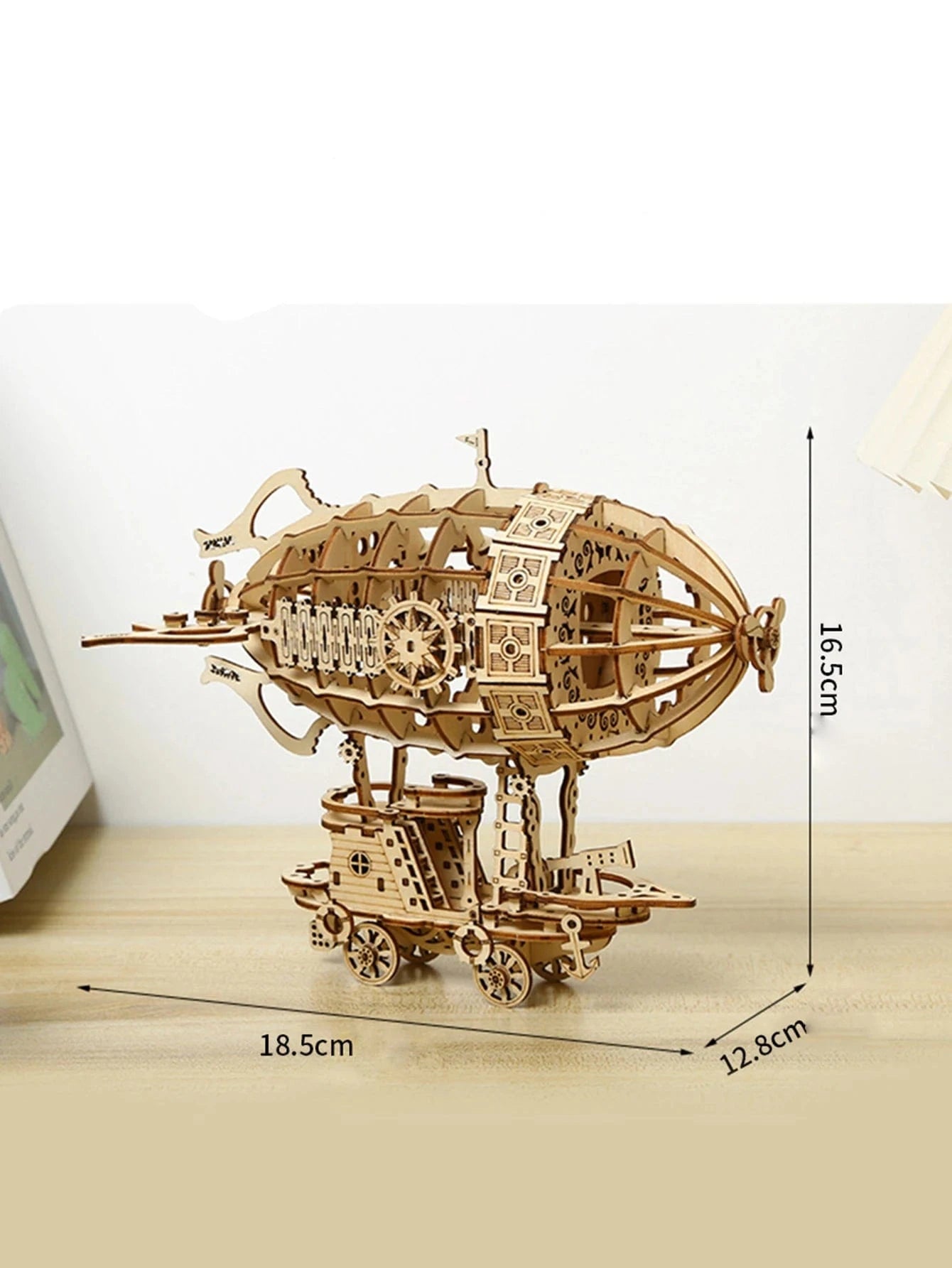 Maquette Ballon Dirigeable - Explorez l'Aventure Aérienne Unique et Inoubliable