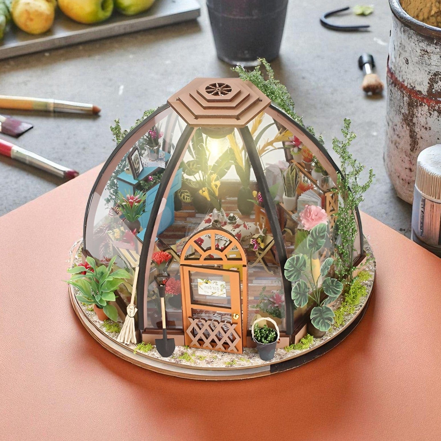 Maquette Petite Maison : Créez Votre Habitat Miniature Unique !