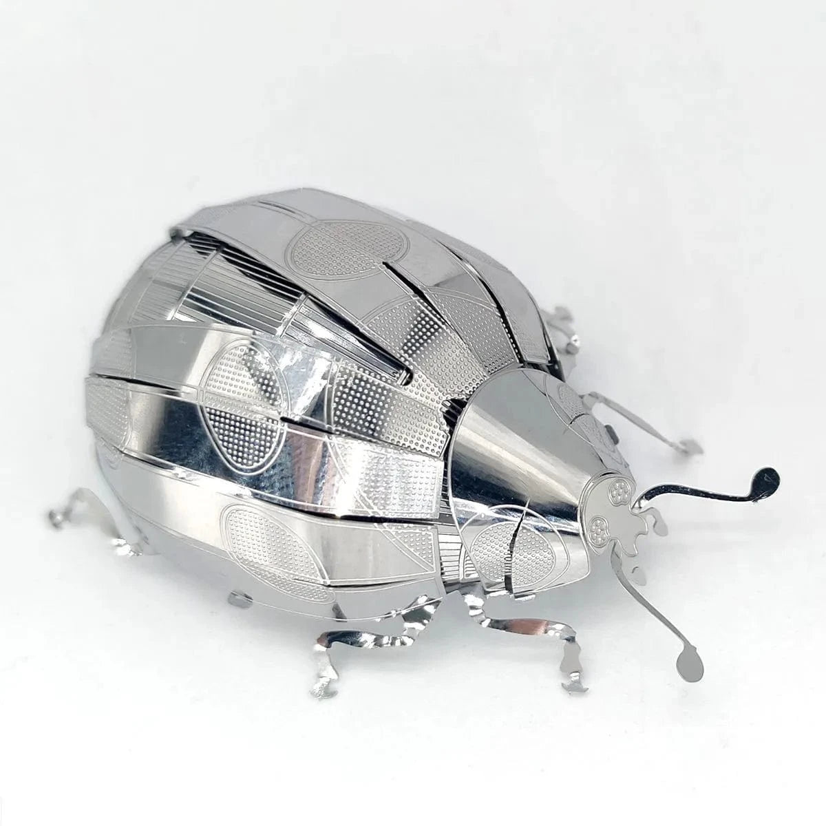 Puzzle 3d Coccinelle : Une Maquette Métallique Élégante et Originale