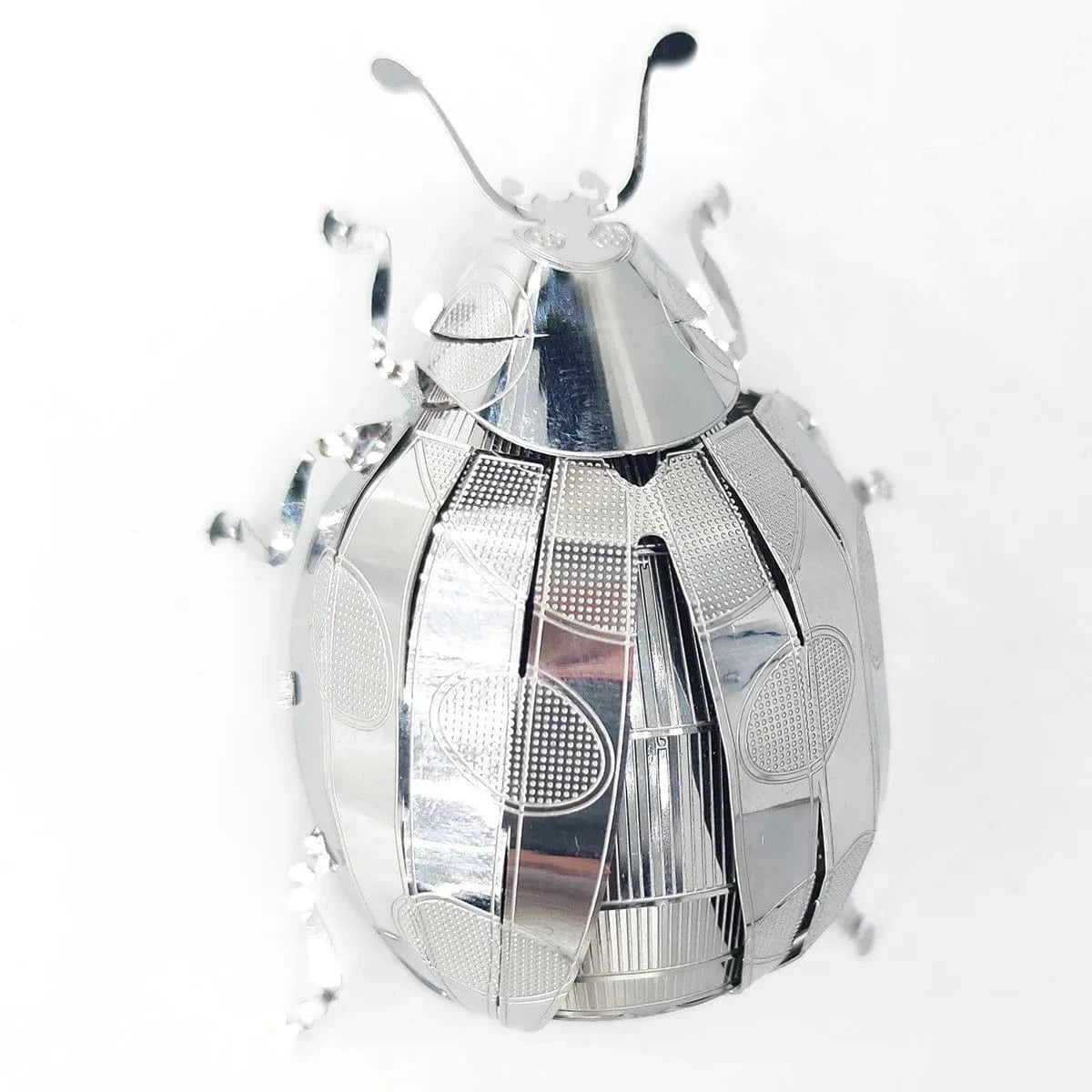 Puzzle 3d Coccinelle : Une Maquette Métallique Élégante et Originale