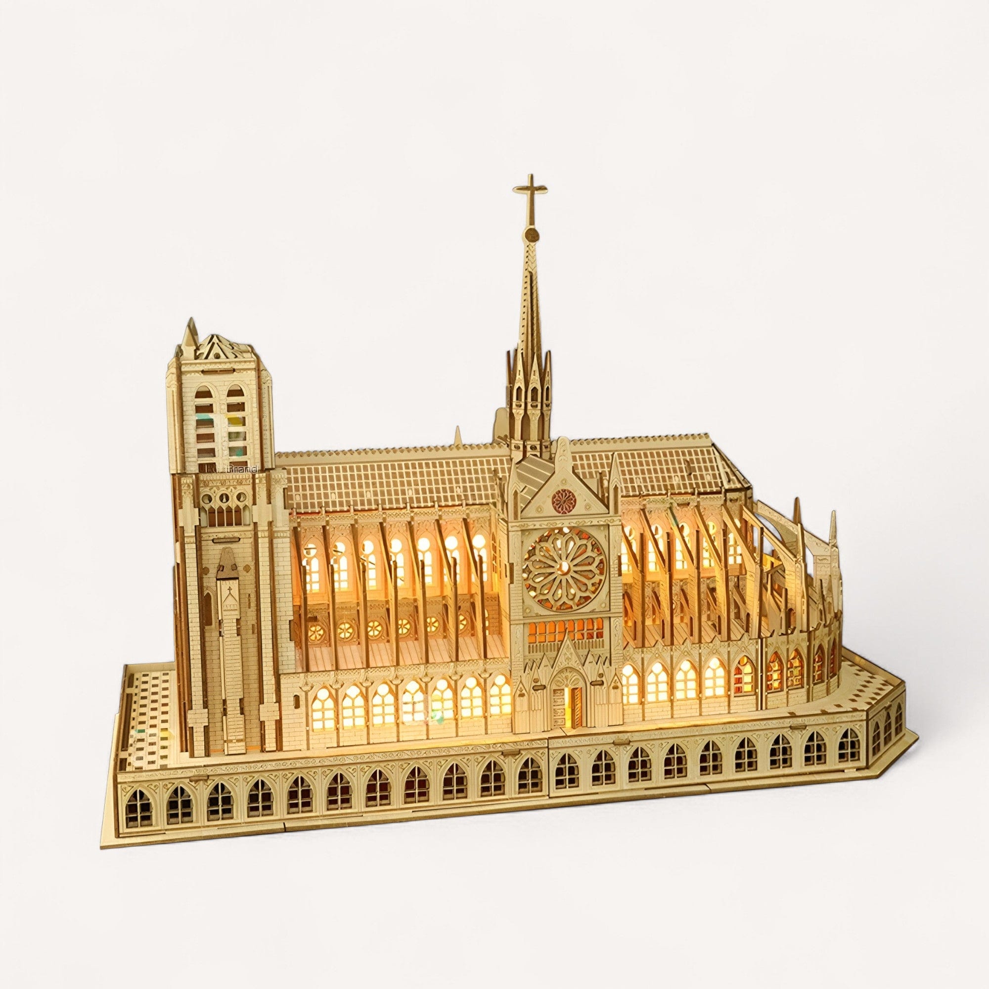 Puzzle 3D Notre Dame De Paris : Découvrez ses secrets et trésors cachés
